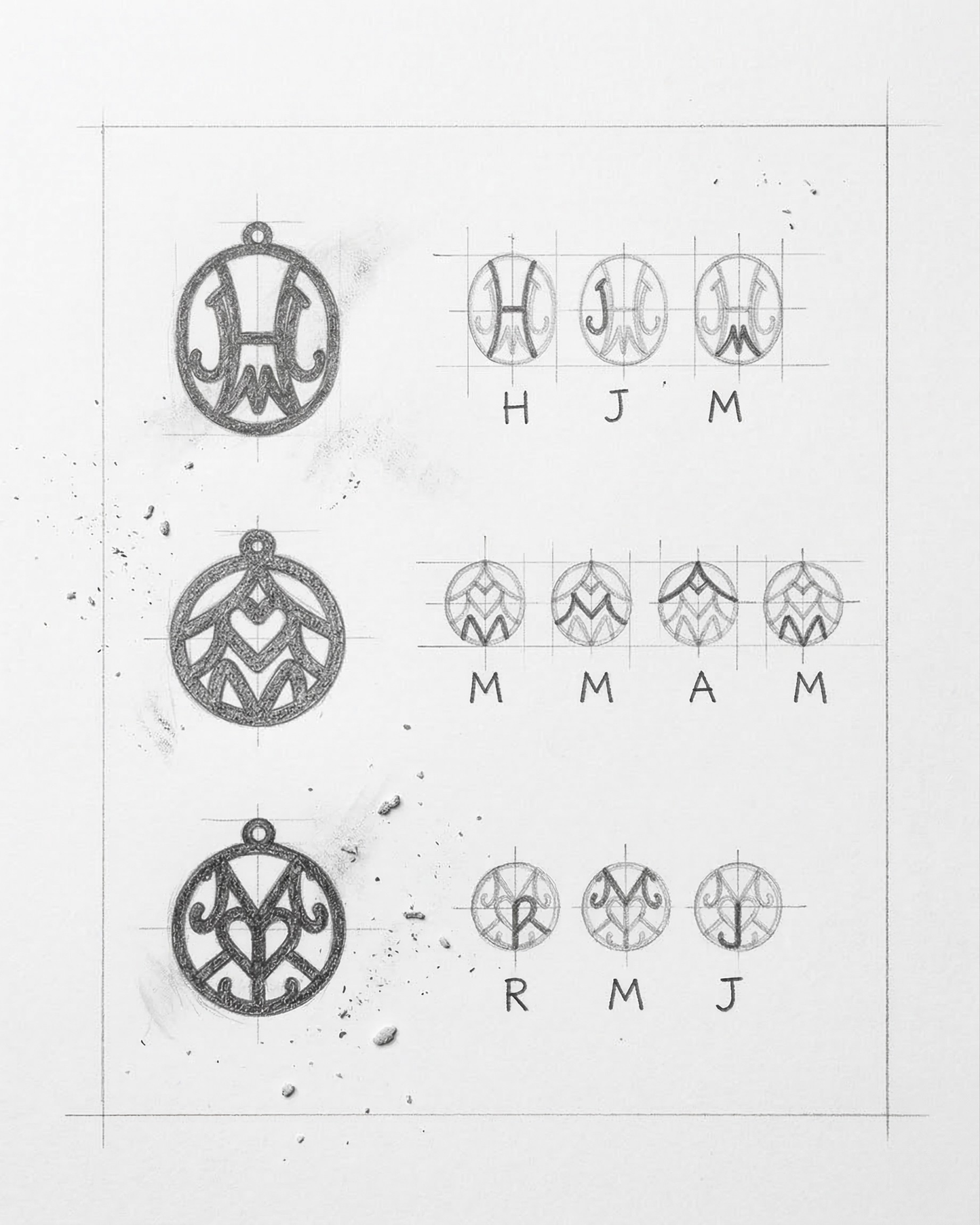 Collier Initiales Famille - Un lien éternel