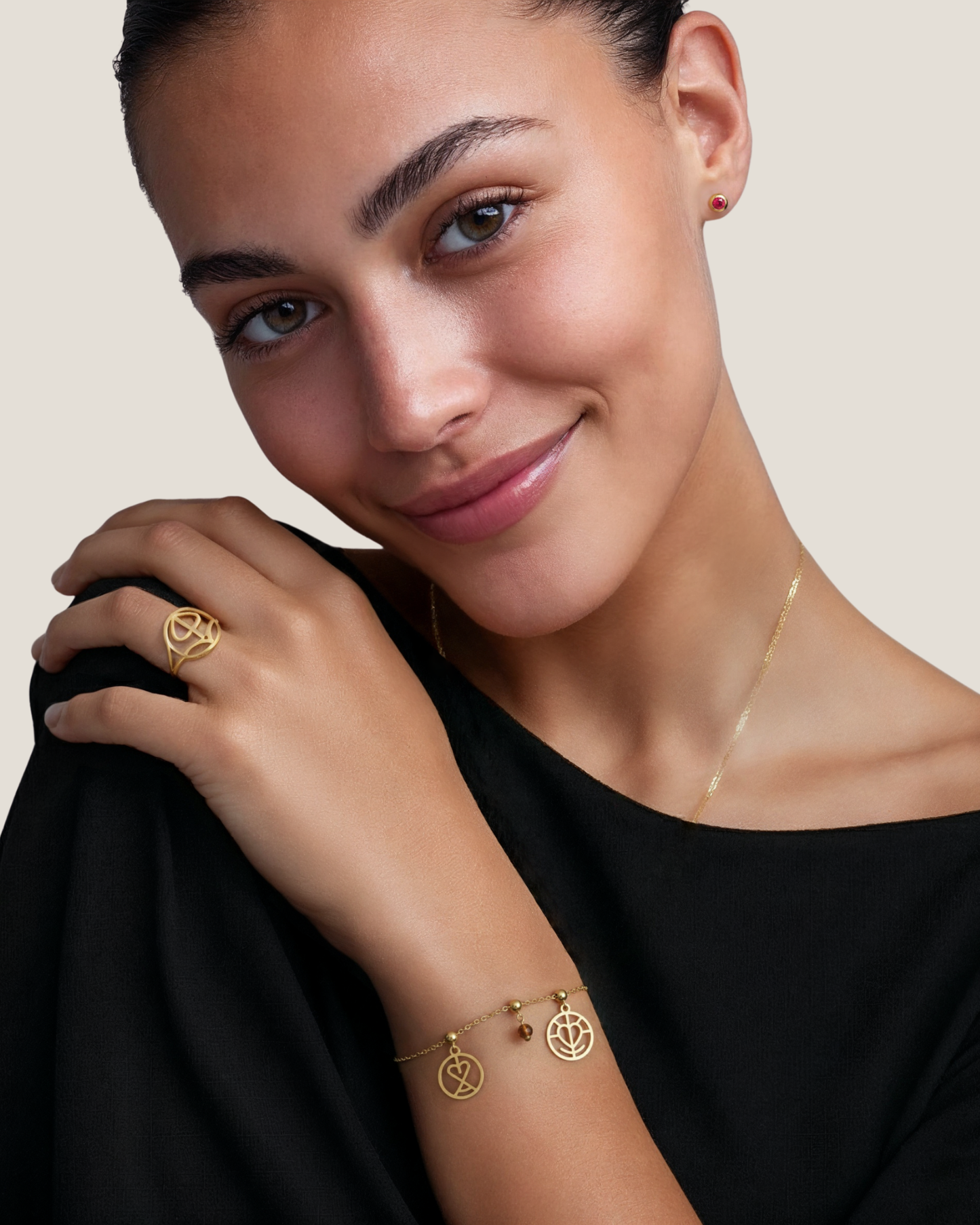 La Bague Monogramme - Vos lettres, votre histoire